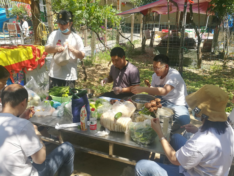 陽光正好,燒烤正當(dāng)時——博容公司趣味燒烤活動